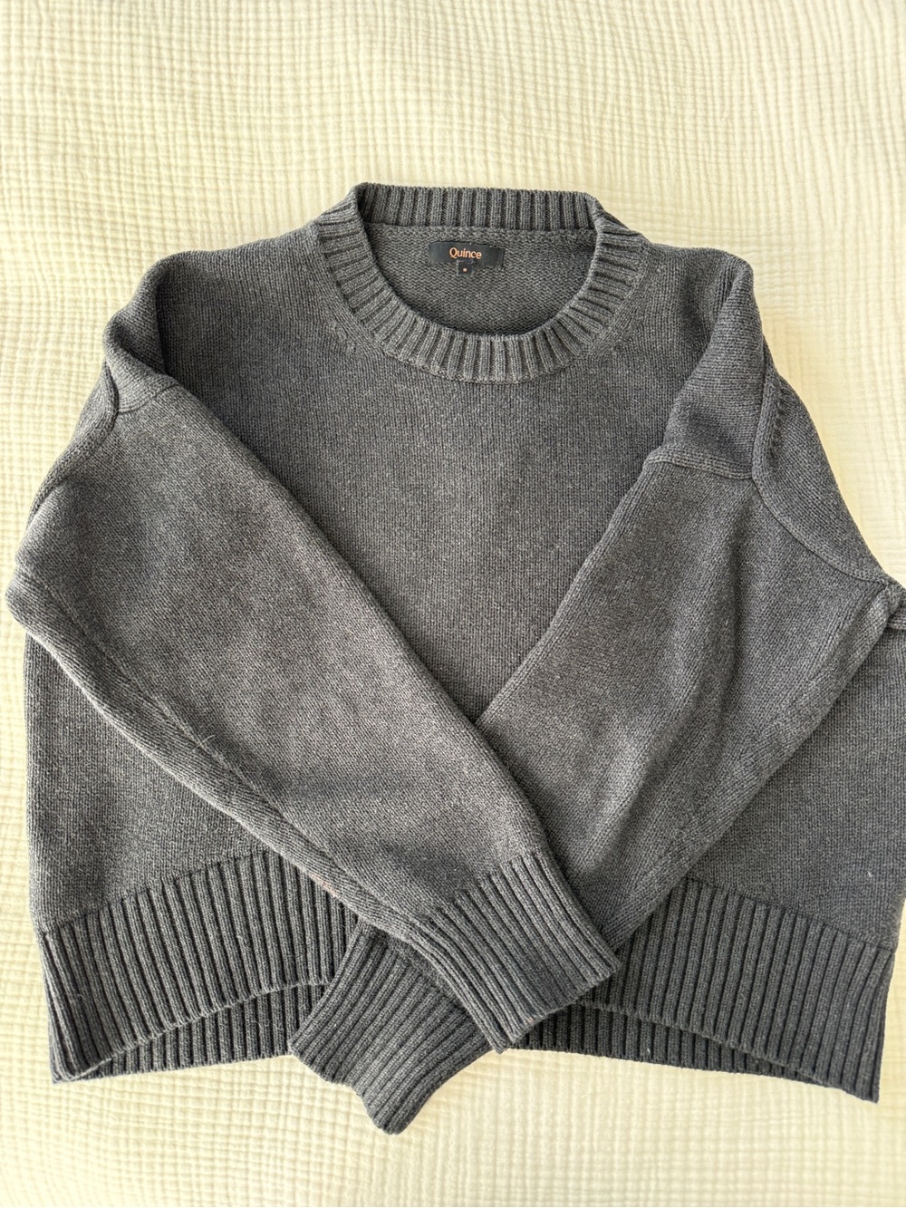Quince women’s Crewneck Sweater in Charcoal